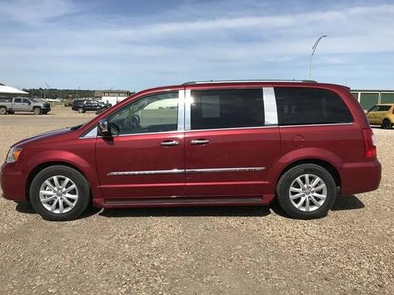 CHRYSLER TOWN AND COUNTRY 2016 2C4RC1GG5GR232732 image